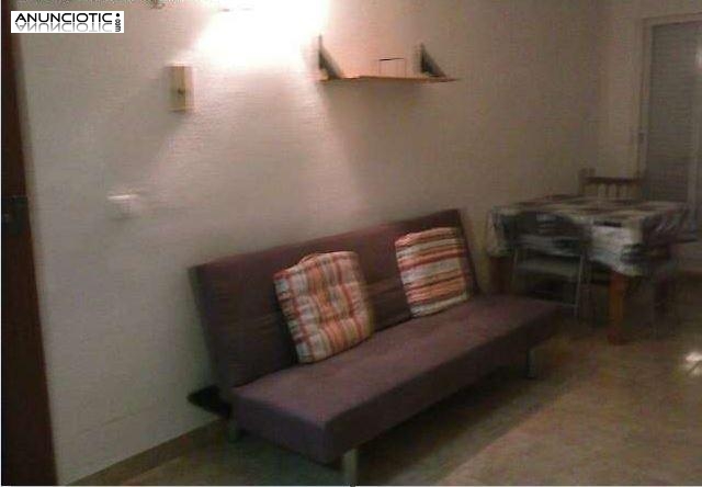 Apartamento reformado en zona pueblo 