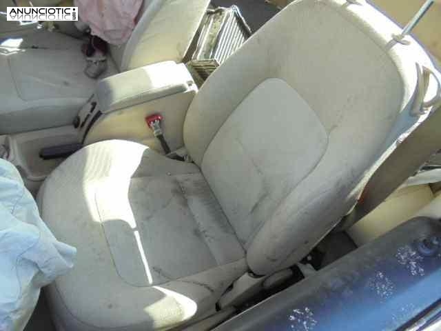 Asiento delantero izquierdo 3502757