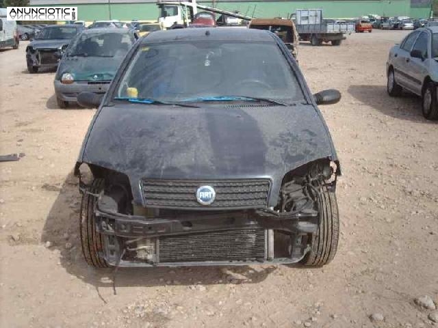 Despiece 7518 fiat punto berlina (188)