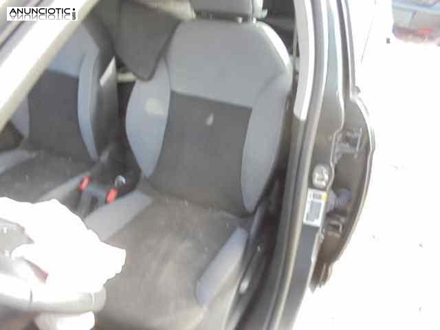 Asiento delantero izquierdo 3580147