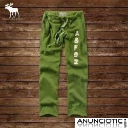 Pantalones vaqueros de marca para hombres y mujeres