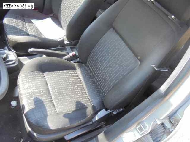 Asiento delantero izquierdo 3501943