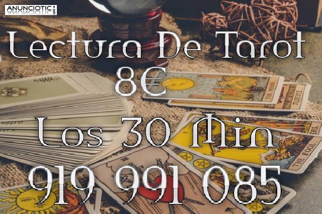 Tarot Económico 806/ Tu futuro en el Amor 