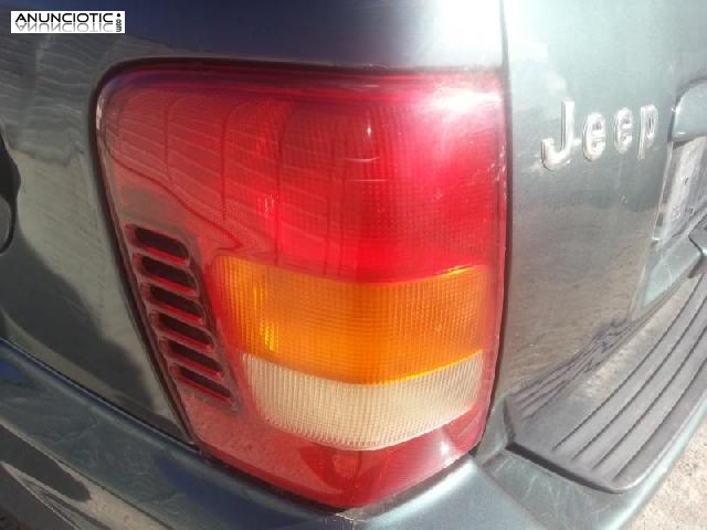 Piloto trasero izquierdo jeep gr cherokee 2001 