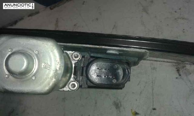 Elevalunas trasero derecho 3344188 bmw