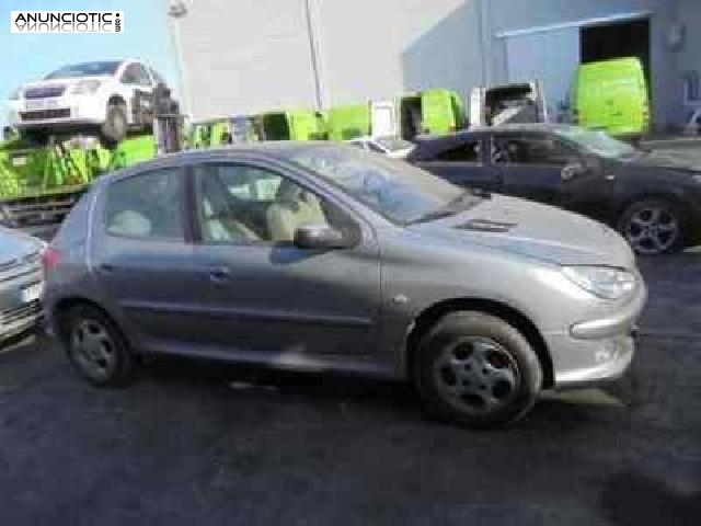 Paragolpes del 290048 peugeot 206