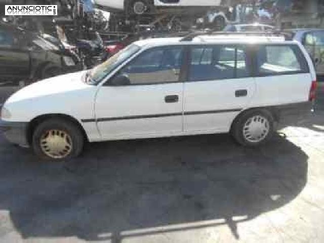 Paragolpes del 353615 opel astra f