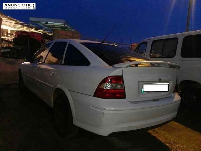 Despiece de opel vectra b berlina (1995