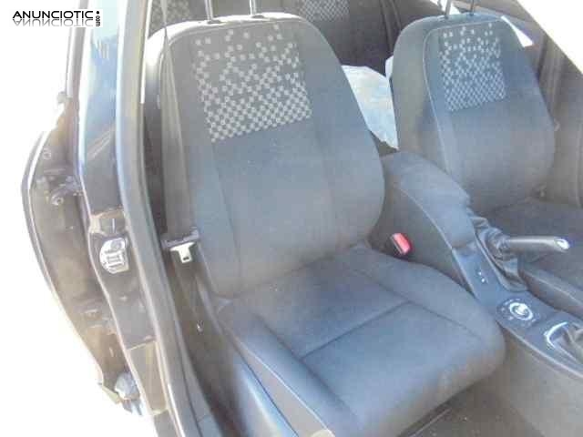 Asiento delantero derecho 3998031