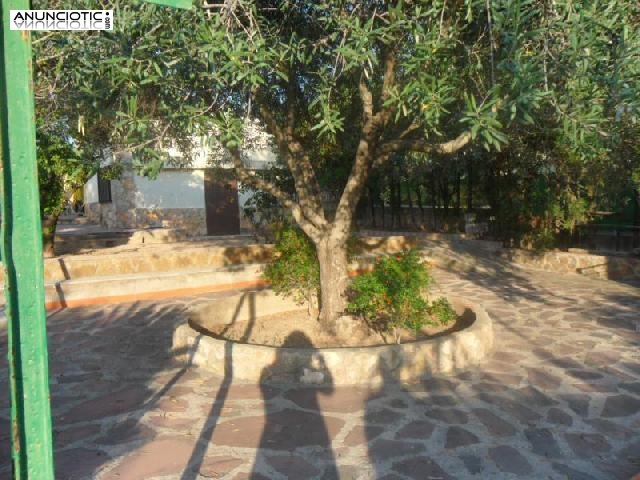 Se vende chalet independiente, en una planta, c