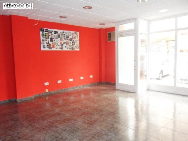 Se alquila bajo comercial en zona muy comercia 