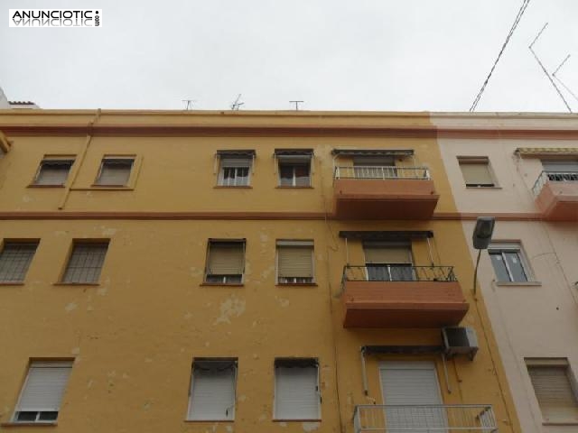 Se vende vivienda muy bien cuidada y reformada 