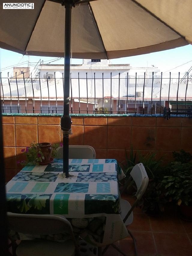 Atico a estrenar con terraza grandísima 