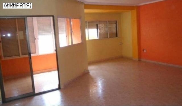 Se vende piso en poeta salvador rueda