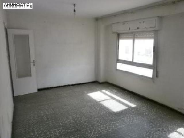 Se vende piso en valencia por 26.460 ?