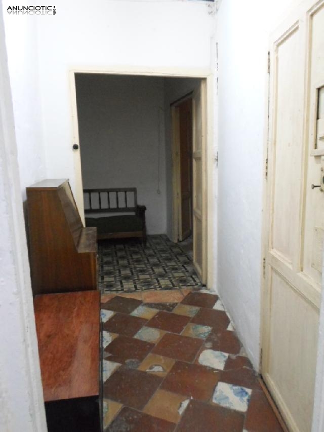 ALQUILO PISO EN BARRIO DEL CARMEN