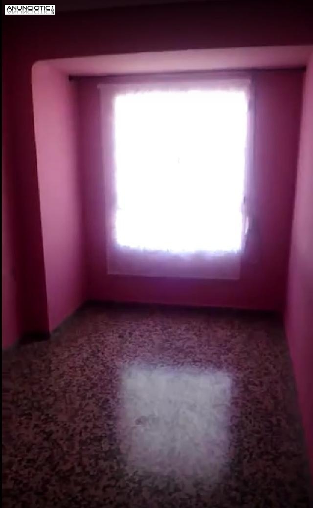 Confortable piso en rascanya de 76 m2