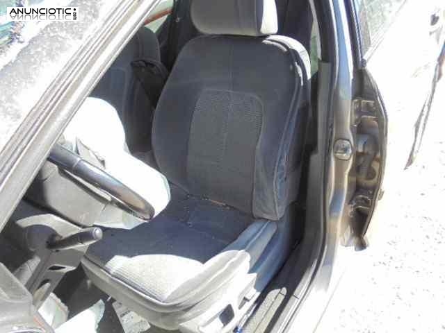 Asiento delantero izquierdo 3504089